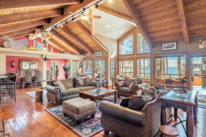 Frosted Shore by AvantStay Luxury Lake Views